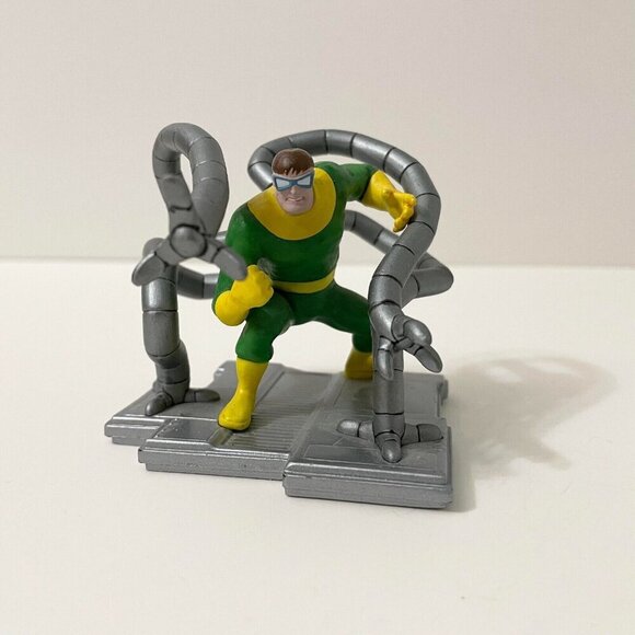 2011 Marvel Spiderman Villain Dr Octopus 3 Inch Tall Action Figure on Base - Picture 2 of 14